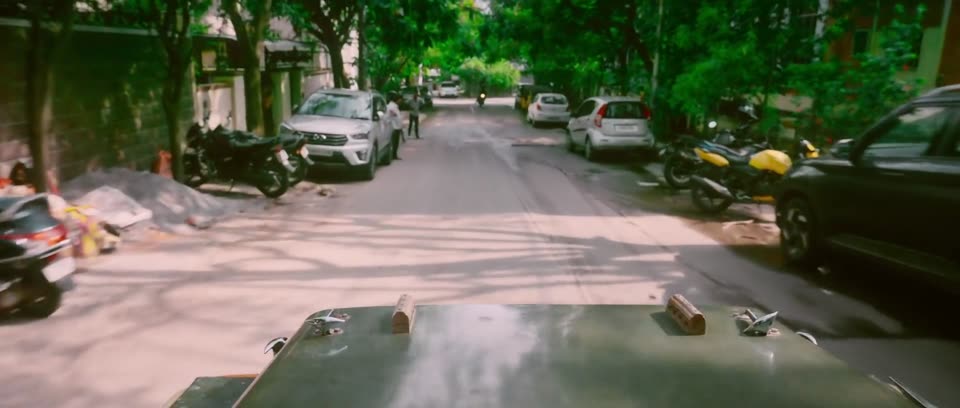 Thiragabadara Saami (2024) Hindi Dubbed Movie screenshot 4