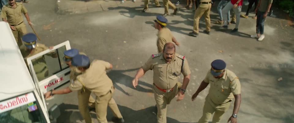 Hunt (2024) Hindi Dubbed Movie screenshot 4
