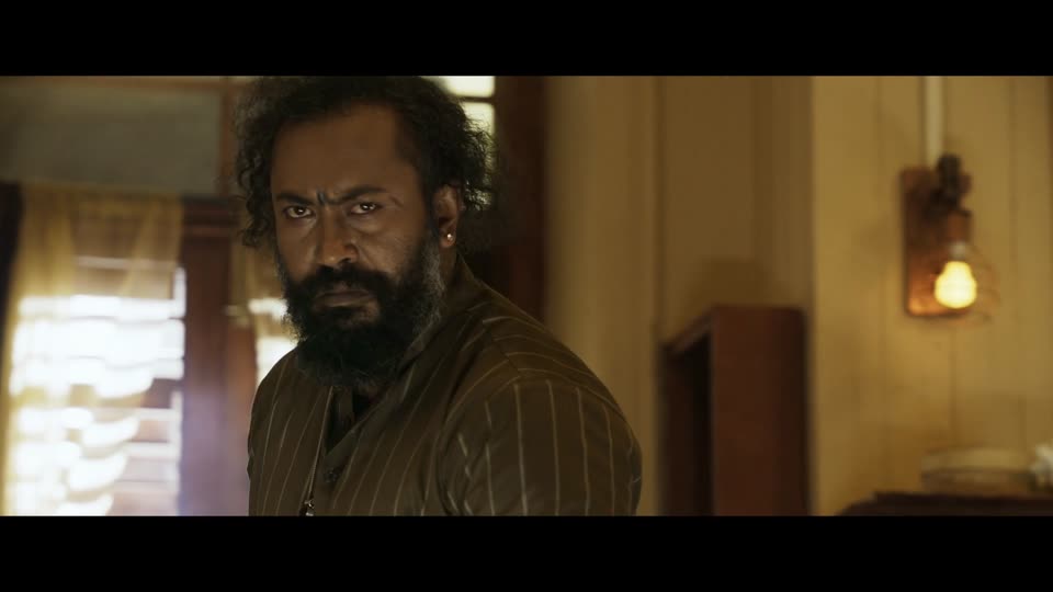 Hit List (2024) Hindi Dubbed Movie screenshot 1