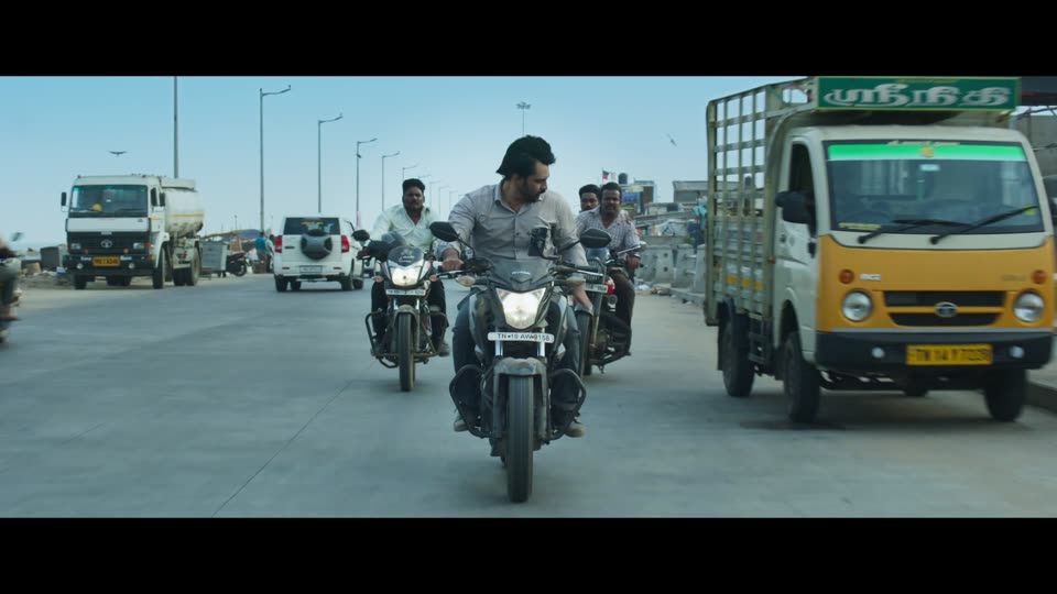 Hit List (2024) Hindi Dubbed Movie screenshot 3