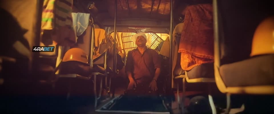 Narivetta (2025) Hindi Dubbed Movie screenshot 3