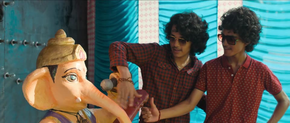 Tuk Tuk (2025) Hindi Dubbed Movie screenshot 1