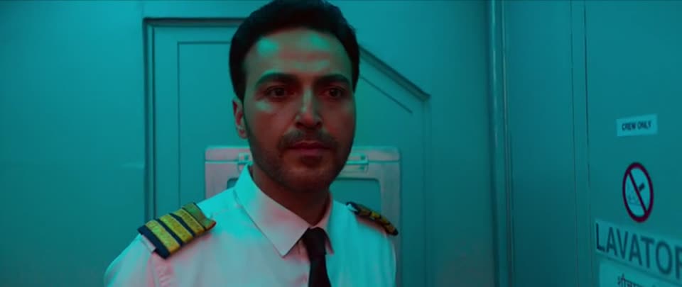 Jewel Thief: The Heist Begins (2025) Hindi Dubbed Movie screenshot 5