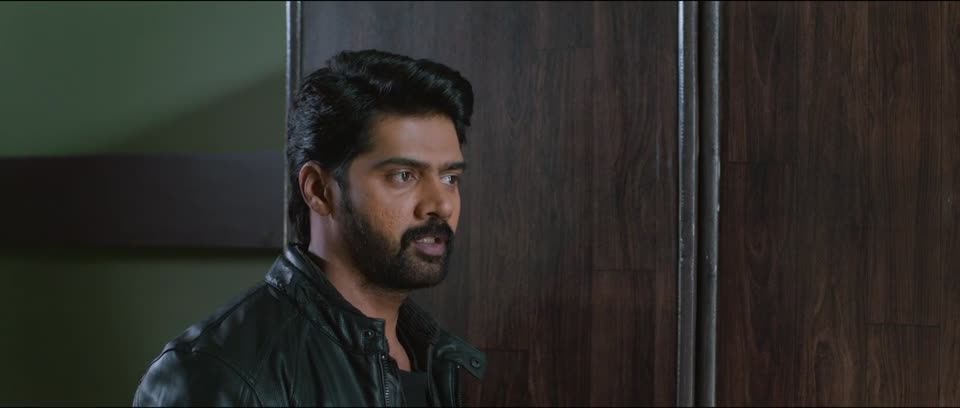 Blind Spot (2025) Hindi Dubbed Movie screenshot 4