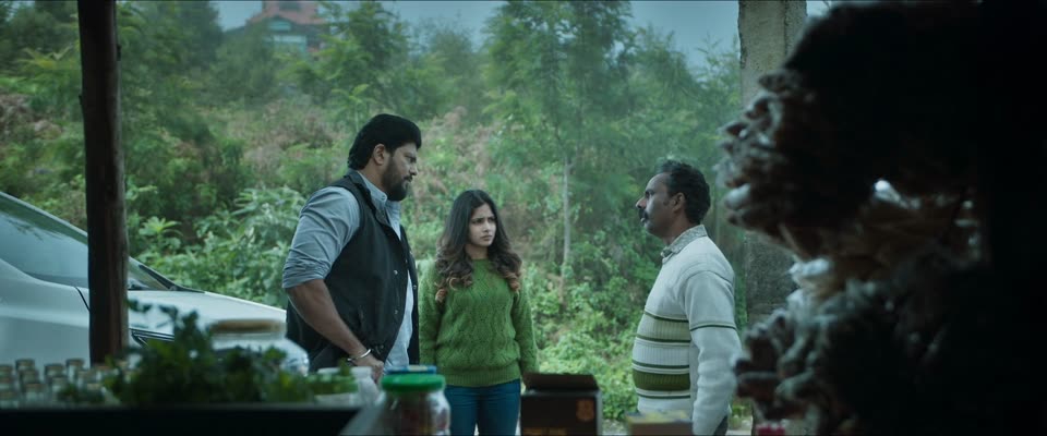 The Door (2025) Hindi Dubbed Movie screenshot 5