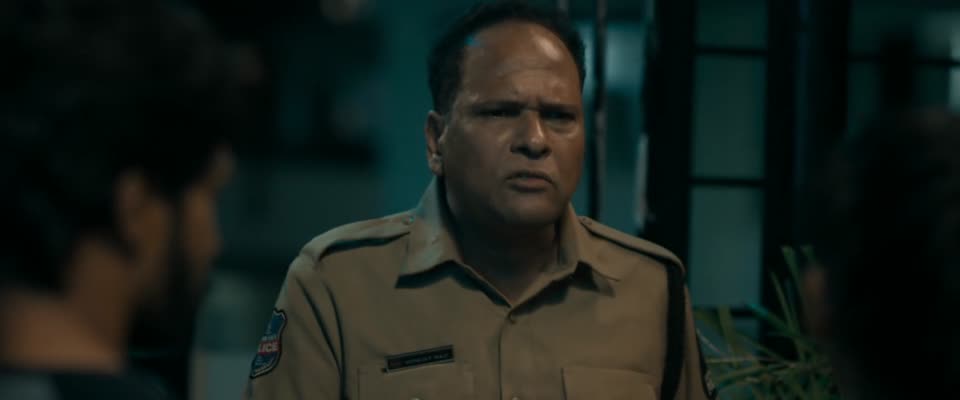 Show Time (2025) Hindi Dubbed Movie screenshot 1