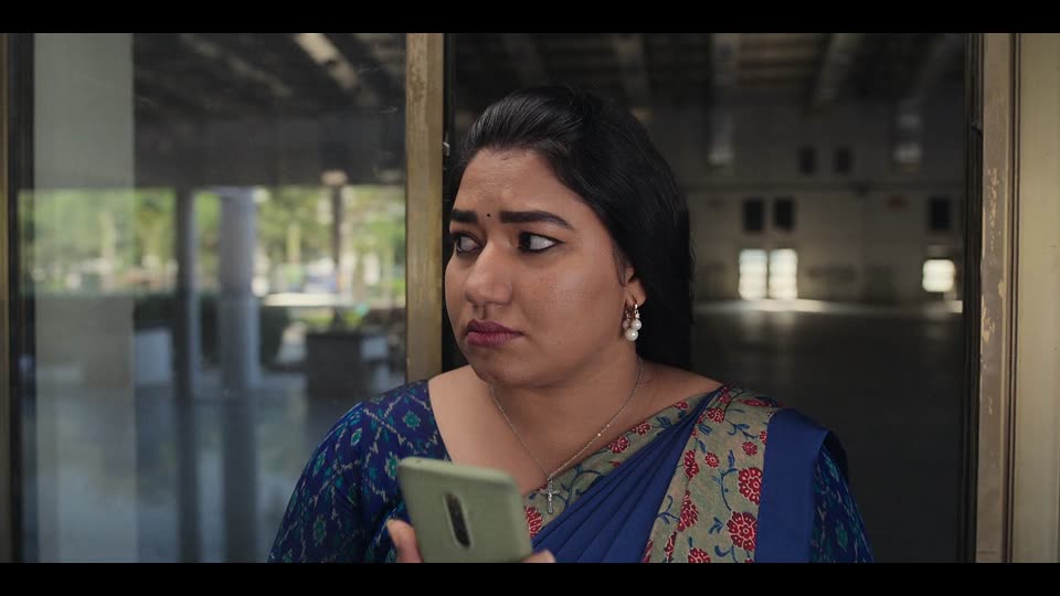 Paranthu Po Fly Away (2025) Hindi Dubbed Movie screenshot 4