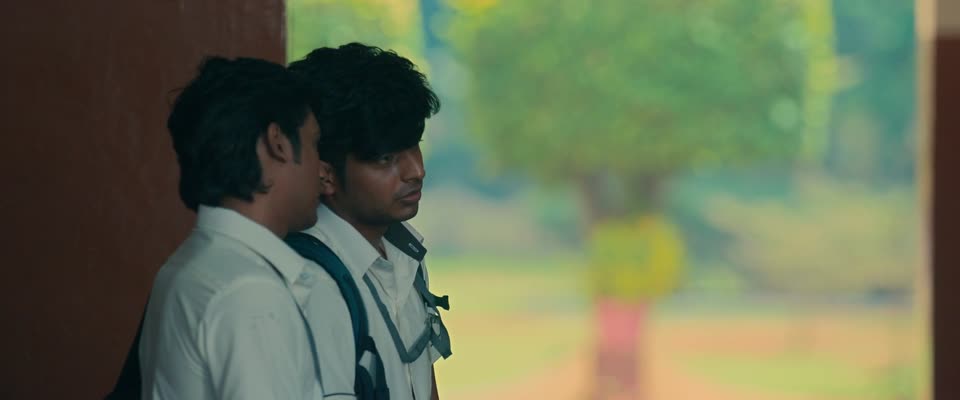 Nirangal Moondru (2025) Hindi Dubbed Movie screenshot 3