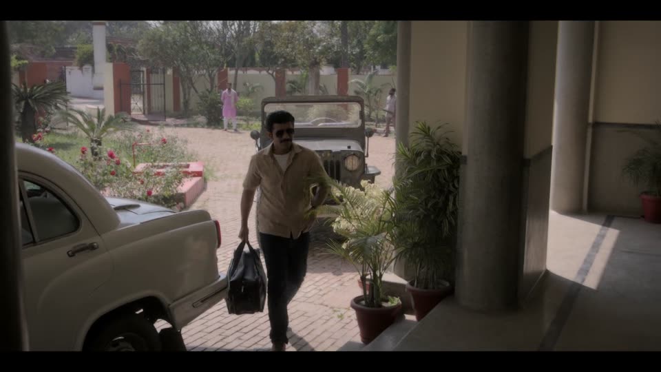 Rangbaaz: The Bihar Chapter (2025) Hindi Dubbed Movie screenshot 2