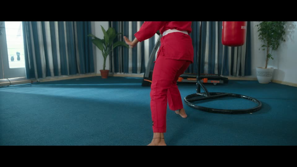 Mithra Mandali (2025) Hindi Dubbed Movie screenshot 2