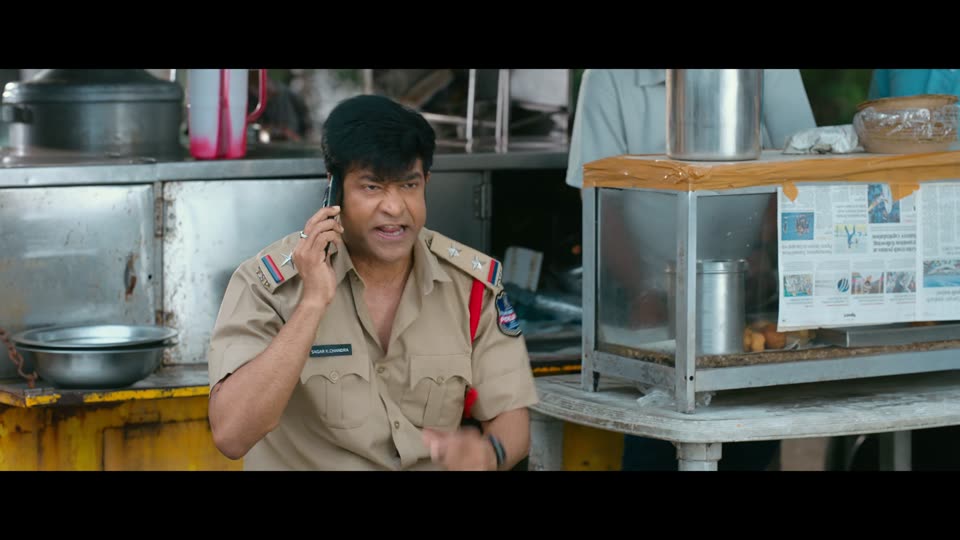 Mithra Mandali (2025) Hindi Dubbed Movie screenshot 6