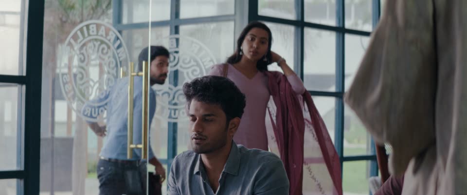 Aaromaley (2025) Hindi Dubbed Movie screenshot 3