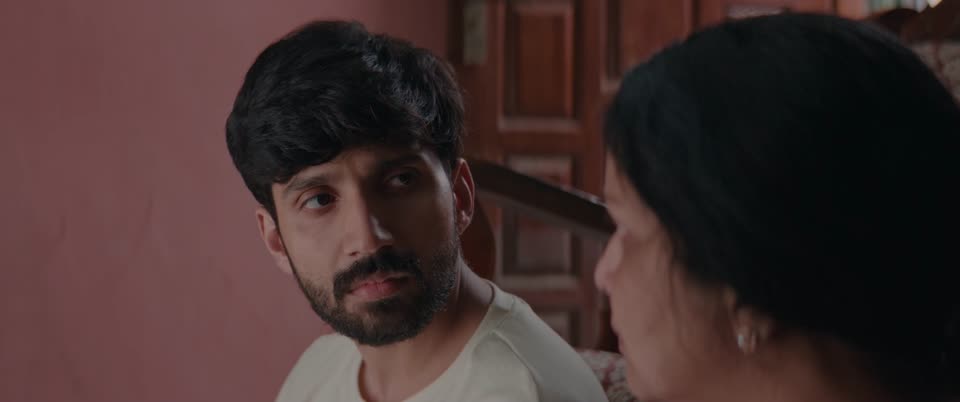 Aaromaley (2025) Hindi Dubbed Movie screenshot 6