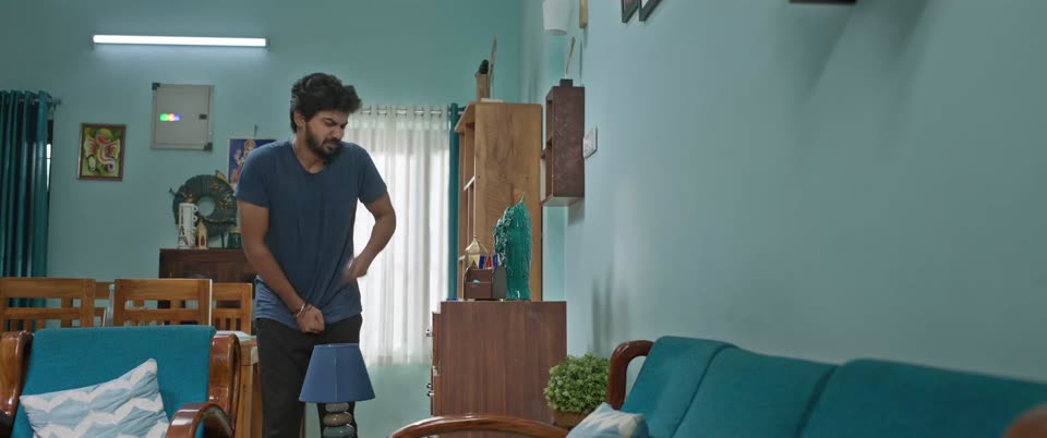 House Mates (2025) Hindi Dubbed Movie screenshot 4