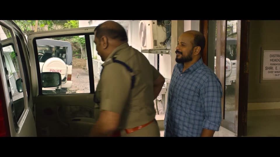 Kalamkaval (2025) Hindi Dubbed Movie screenshot 1