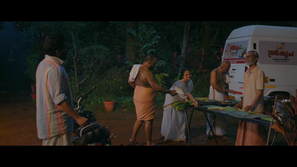 Sarvam Maya (2025) Hindi DUbbed Movie screenshot 1