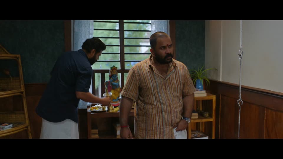 Sarvam Maya (2025) Hindi DUbbed Movie screenshot 3