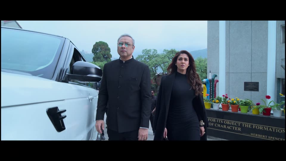 Mana ShankaraVaraprasad Garu (2026) Hindi Dubbed Movie screenshot 3