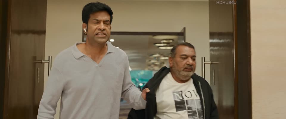 Bhartha Mahasayulaku Wignyapthi (2026) Hindi Dubbed Movie screenshot 5