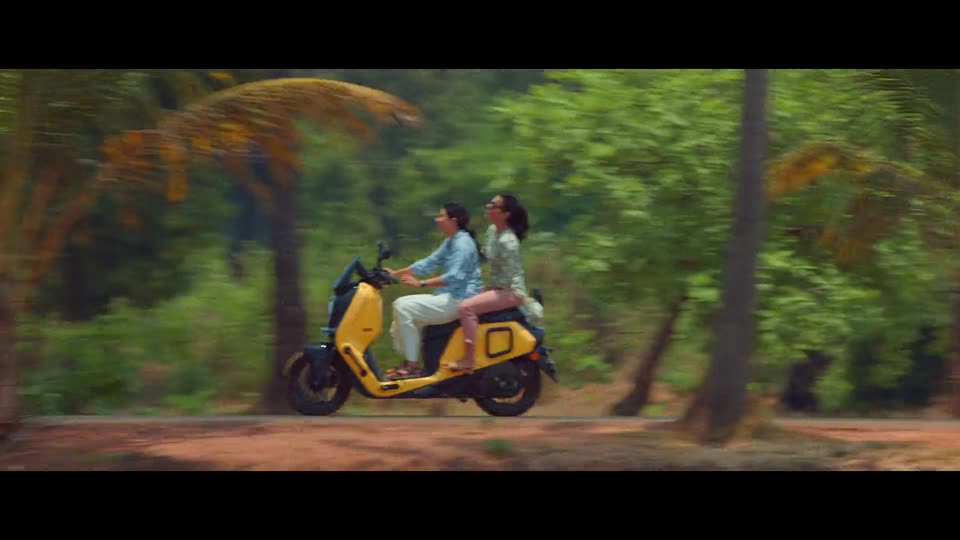 Bethlehem Kudumba Unit (2026) Hindi Dubbed Movie screenshot 5