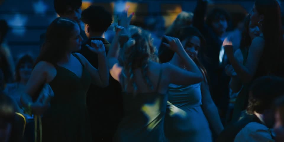 Carrie (2026) S01 Hindi Dubbed Series screenshot 6