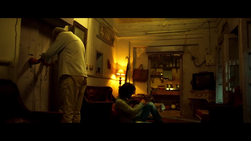 Vadh (2022) Hindi Movie screenshot 3