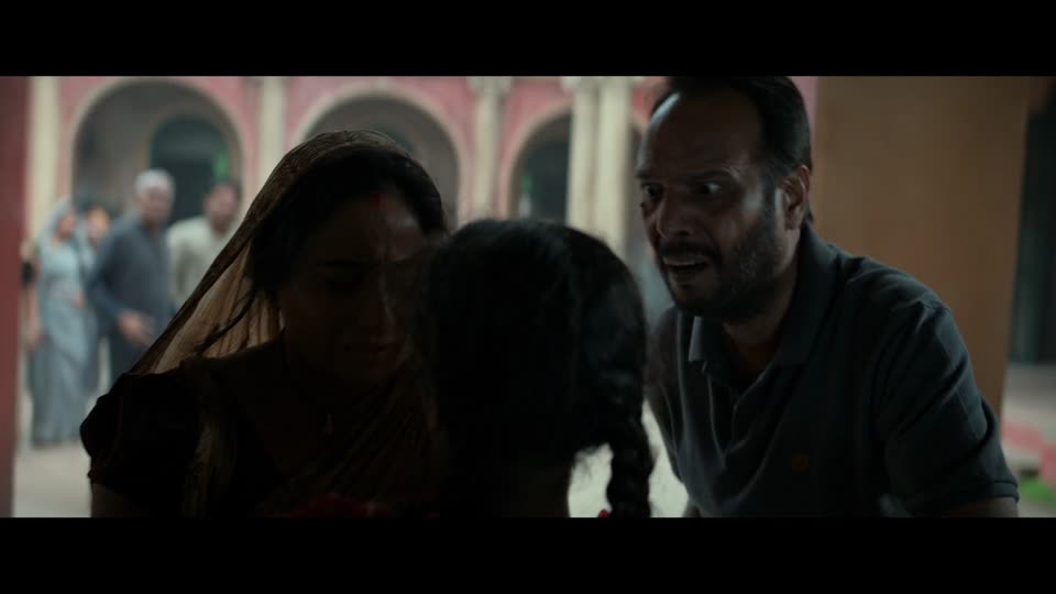 Maa (2025) Hindi Movie screenshot 4