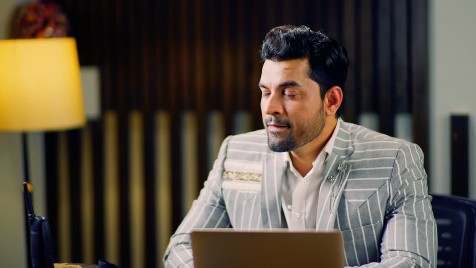 Sarhadein (2025) Hindi Movie screenshot 2