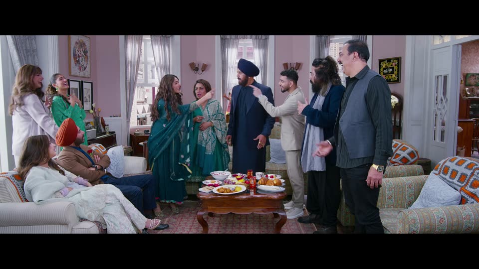 Son of Sardaar 2 (2025) Hindi Movie screenshot 3
