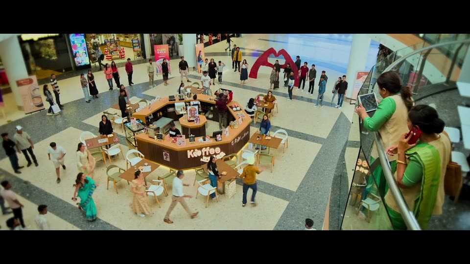 Kis Kisko Pyaar Karoon 2 (2025) Hindi Movie screenshot 6