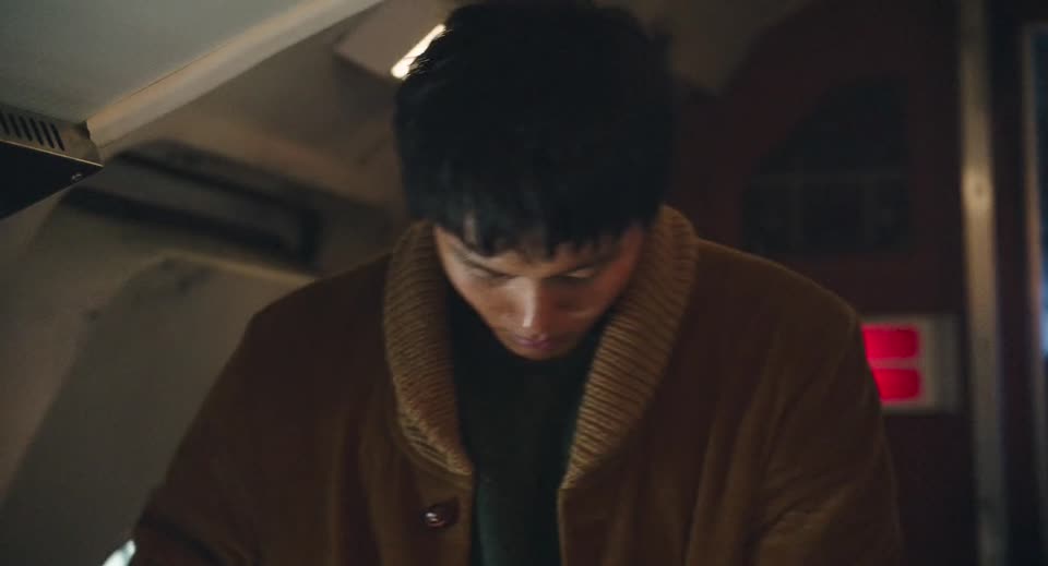 Kennedy (2025) Hindi Movie screenshot 4