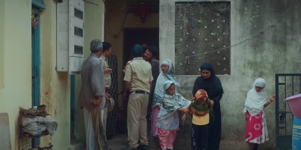 Paro Pinaki Ki Kahani (2026) Hindi Movie screenshot 3