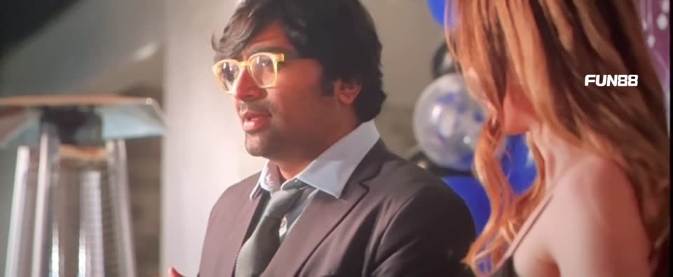 Vande Bharat Via USA (2025) Gujarati Movie screenshot 6