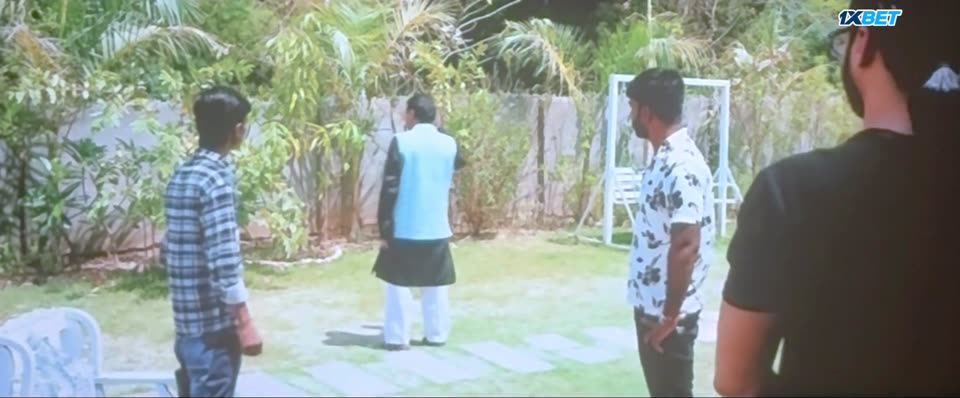 Surti Locho (2026) Gujarati Movie screenshot 5