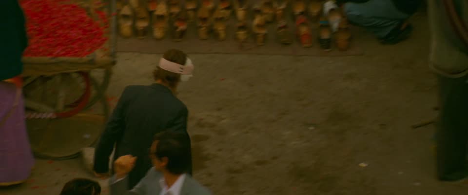 The Darjeeling Limited (2007) Hindi Dubbed Movie screenshot 2