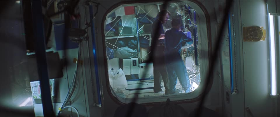 I.S.S. (2023) Hindi Dubbed Movie screenshot 1
