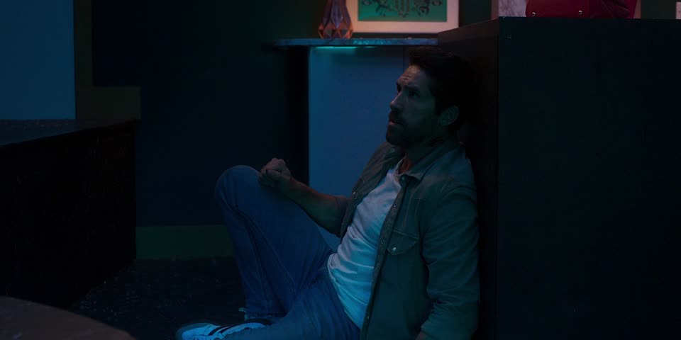Take Cover (2024) Hindi Dubbed Movie screenshot 5