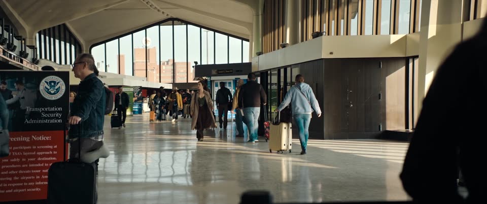 Relay (2024) Hindi Dubbed Movie screenshot 2