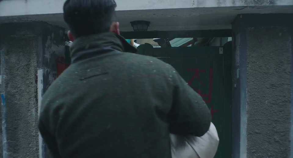 Hijack 1971 (2024) Hindi Dubbed Movie screenshot 1