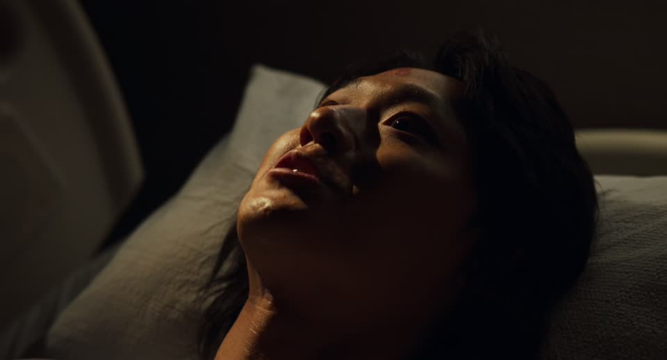Exhuma (2024) Hindi Dubbed Movie screenshot 6