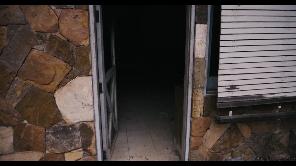 Do Not Enter (2024) Hindi Dubbed Movie screenshot 1