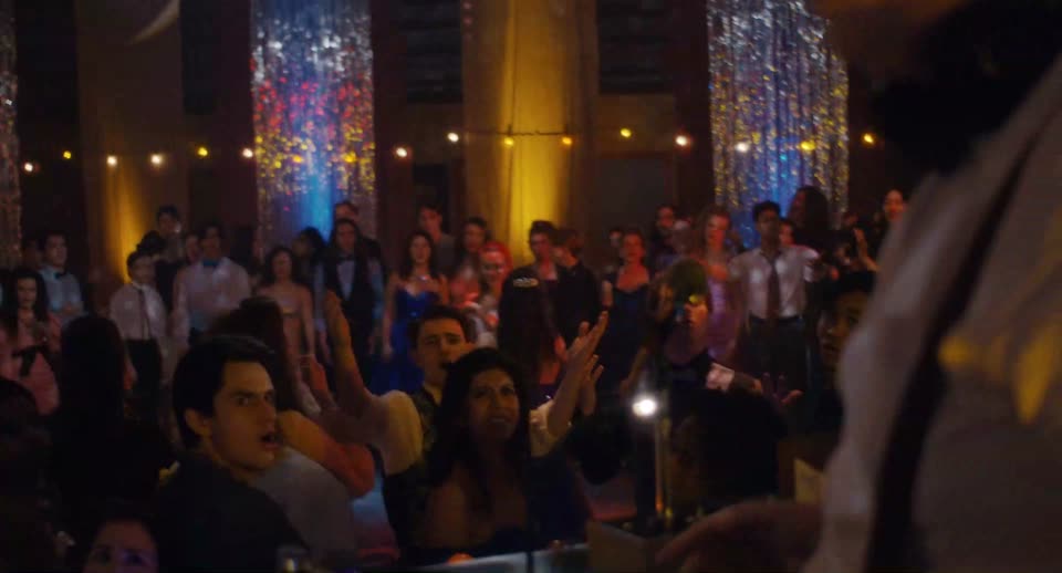 Fear Street: Prom Queen (2025) Hindi Dubbed Movie screenshot 4