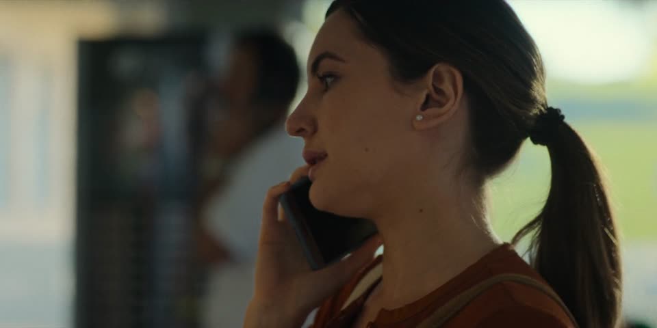 A Widows Game (2025) Hindi Dubbed Movie screenshot 3