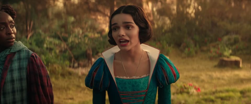 Snow White (2025) Hindi Dubbed Movie screenshot 4