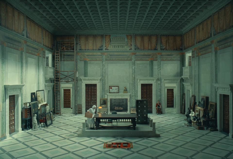 The Phoenician Scheme (2025) Hindi Dubbed Movie screenshot 1