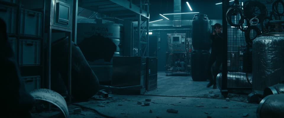 Cleaner (2025) Hindi Dubbed Movie screenshot 6