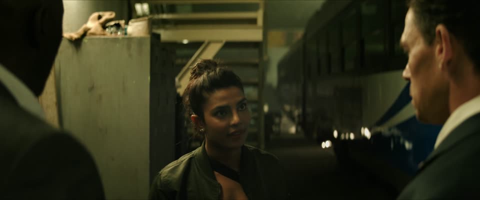 Heads of State (2025) Hindi Dubbed Movie screenshot 4
