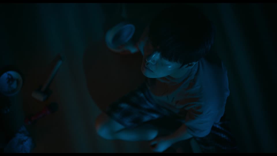 Wall to Wall (2025) Hindi Dubbed Movie screenshot 1