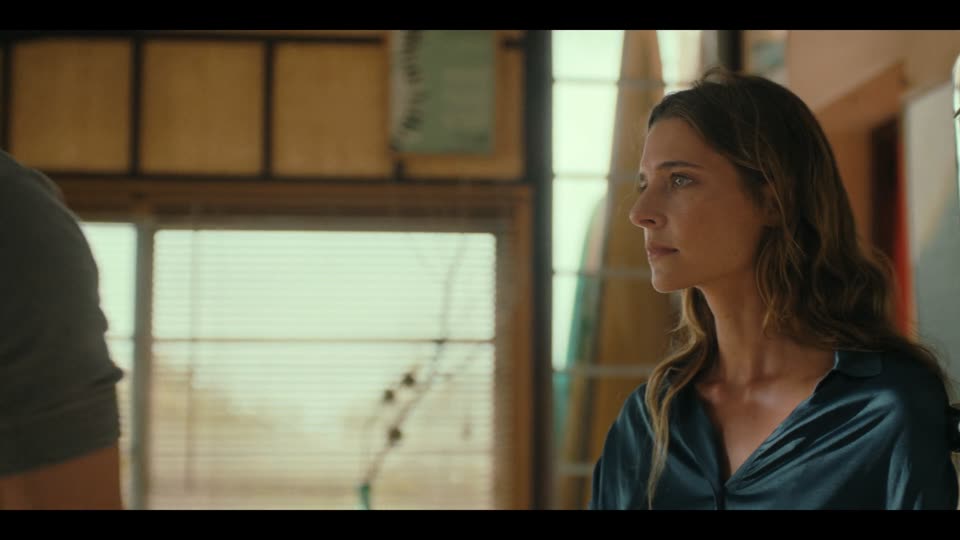 Fall for Me (2025) HIndi Dubbed Movie screenshot 6