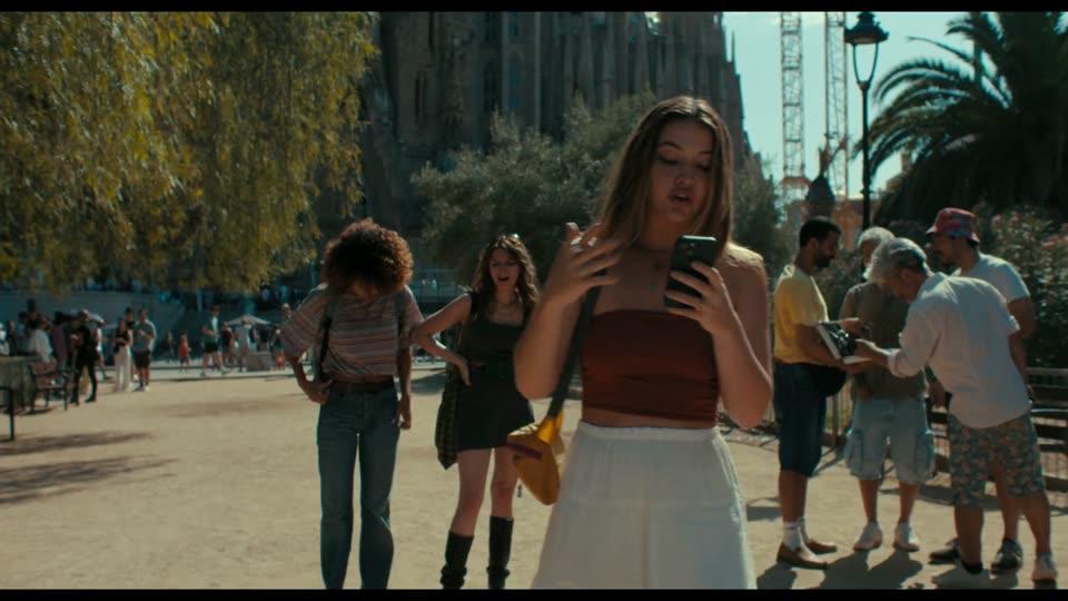 The Map That Leads to You (2025) Hindi Dubbed Movie screenshot 1